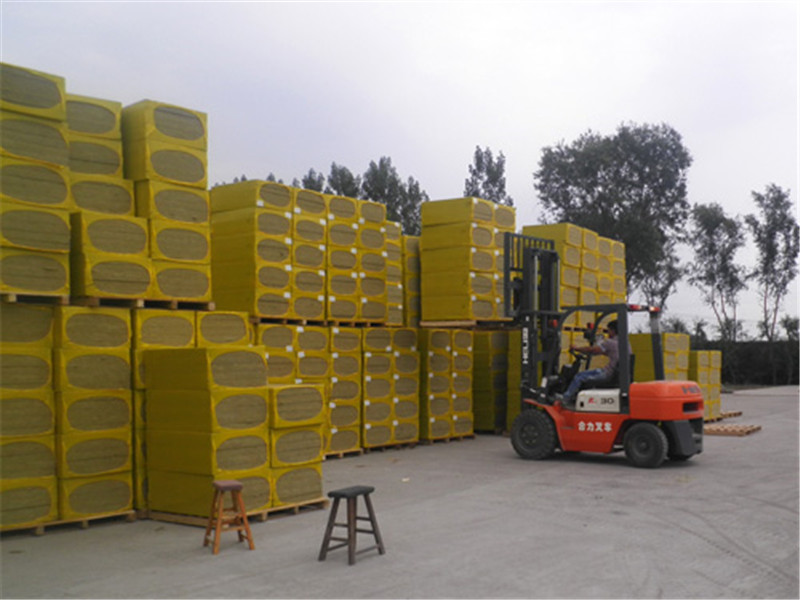 玄武巖棉板外墻保溫嗎